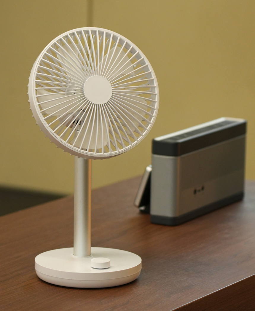 5엽 자동좌우회전 상하조절 분리세척  무선 탁상용선풍기