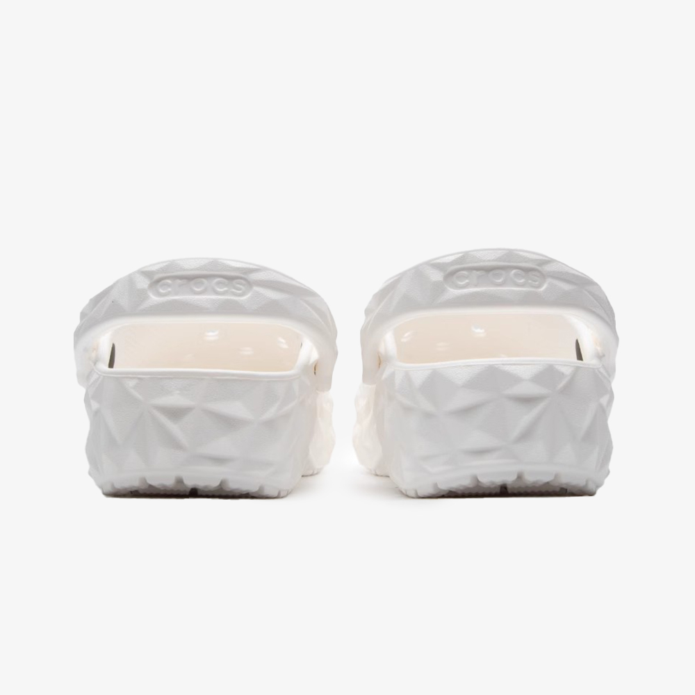 [CROCS] 크록스 공용 클래식 지오메트릭 클로그 화이트 209563-100